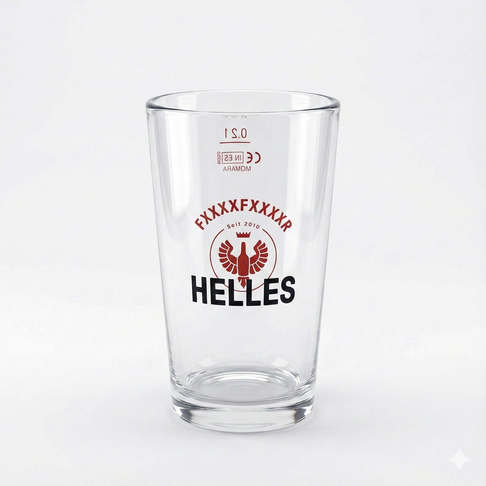 Das Frankfurter Brauunion FXXXXFXXXXR Glas 0,2 ist ein klares Duralex-Glas mit einer 200-ml-Marke, einem rot-schwarzen Adler-Emblem, dem Schriftzug "HELLES" und einem X darüber sowie Zertifizierungssymbolen in der Nähe des Randes, alles auf weißem Hintergrund.